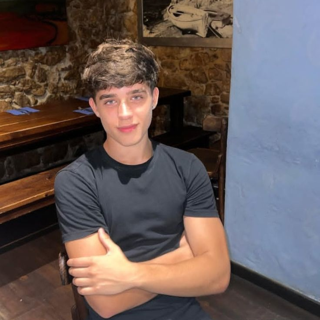 Gonzalo M.